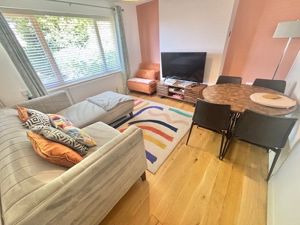 Lounge- click for photo gallery